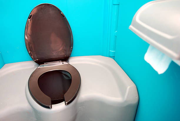 Best Portable bathroom rental  in Garden City, KS